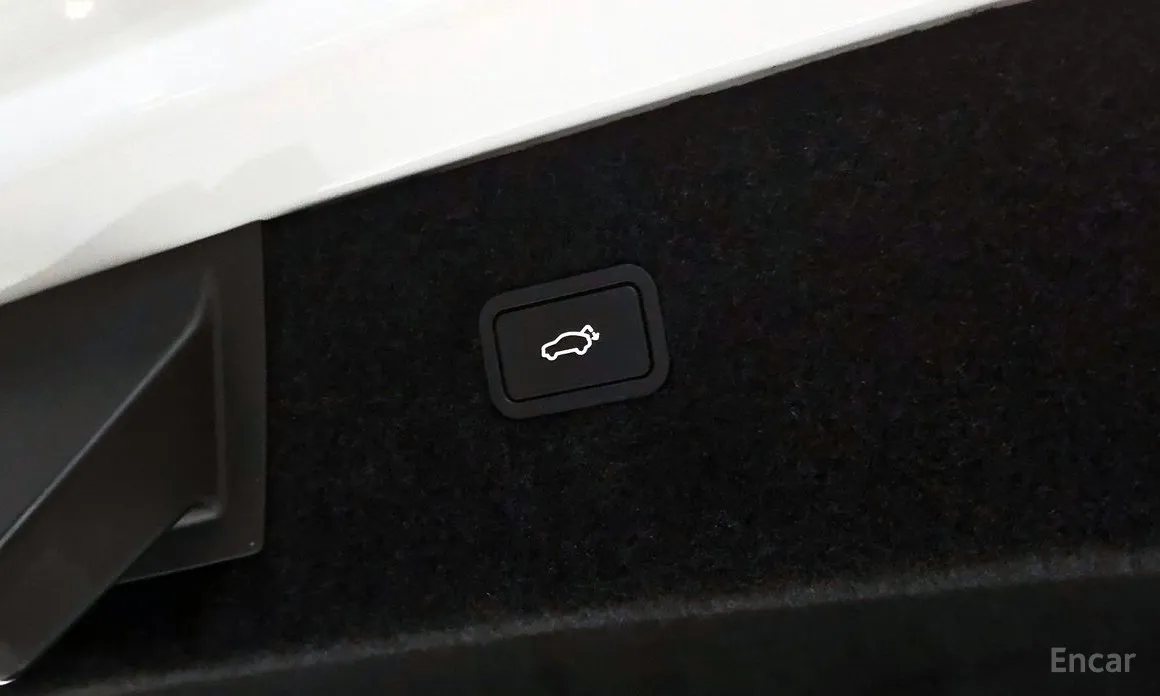 Фото 17 - Polestar 4