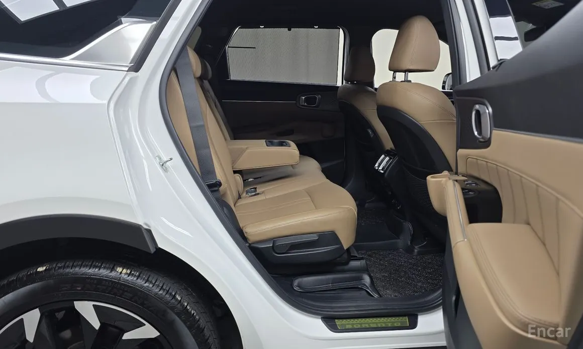 Фото 12 - Kia Sorento