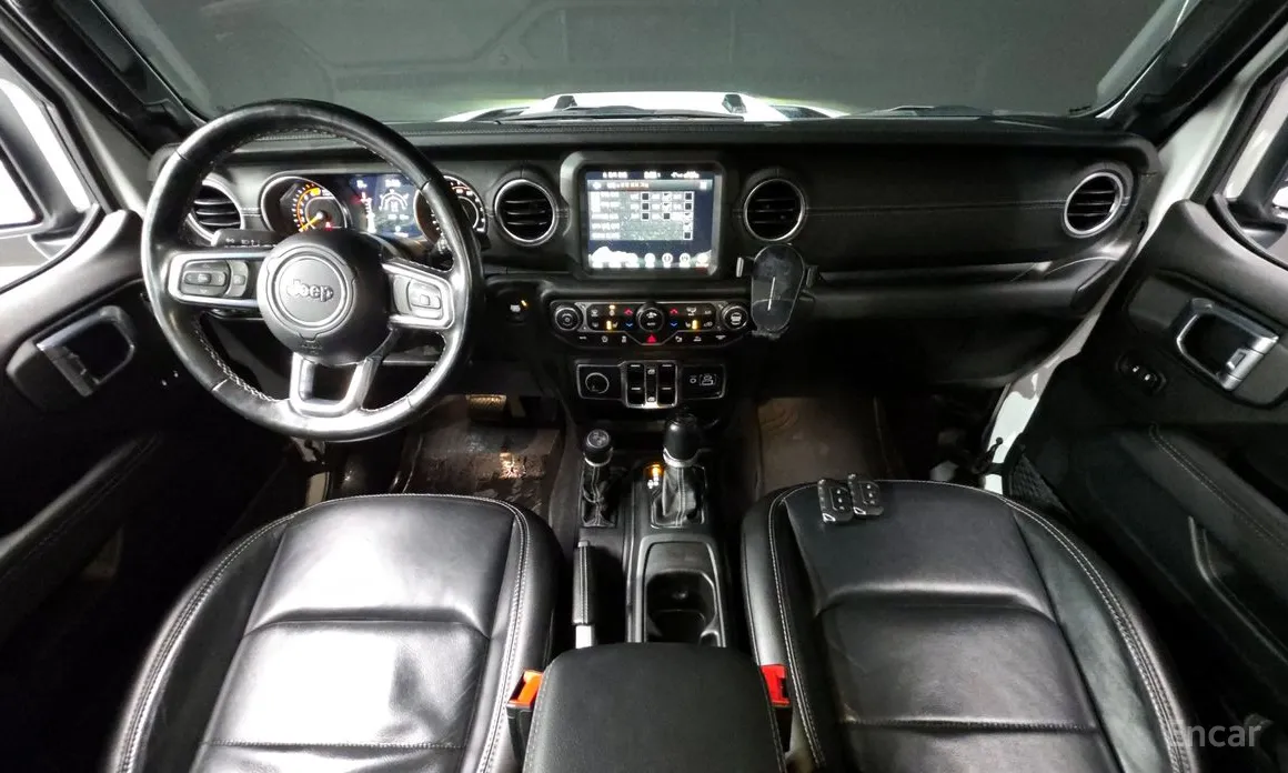 Фото 7 - Jeep Wrangler