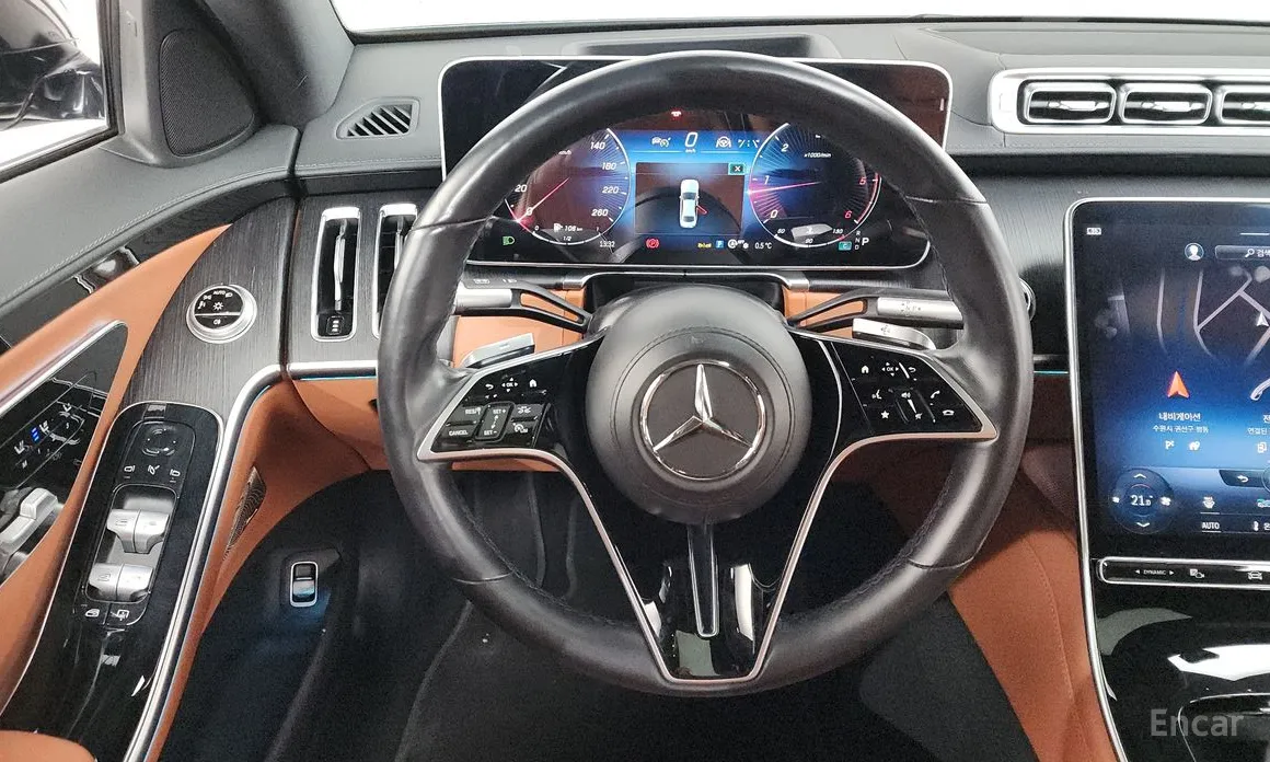 Фото 13 - Mercedes-Benz S-Class