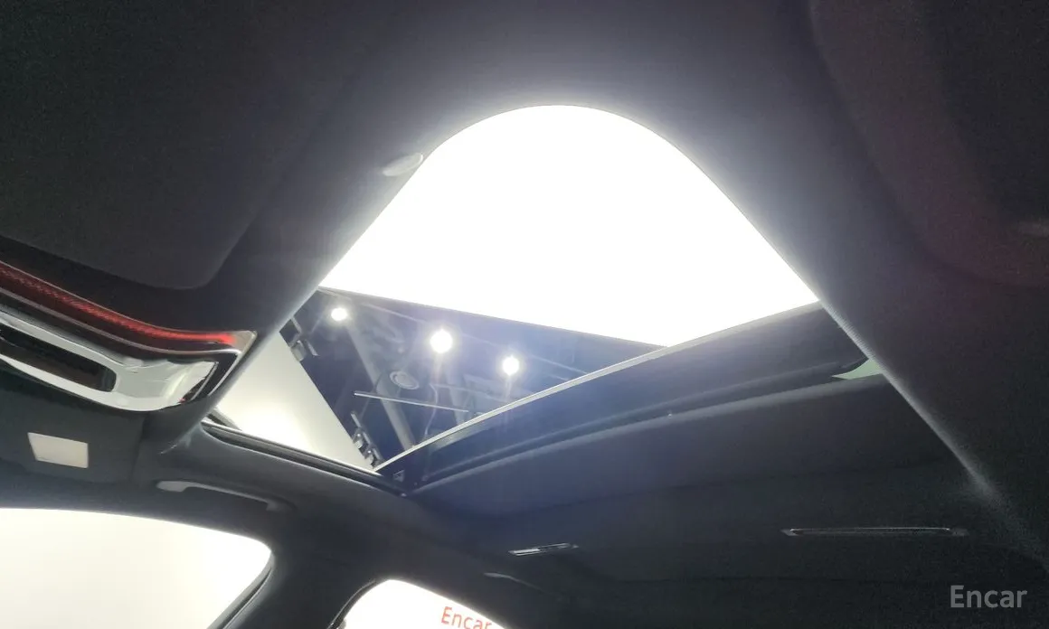 Фото 18 - Mercedes-Benz S-Class