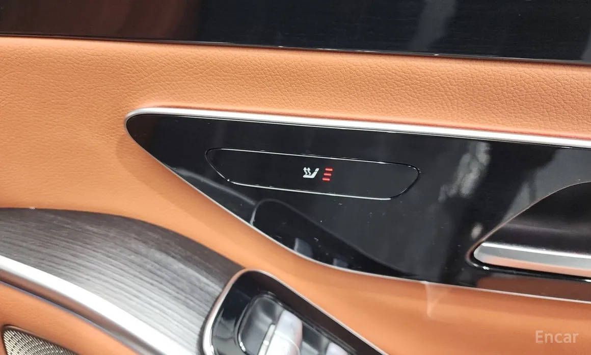 Фото 19 - Mercedes-Benz S-Class