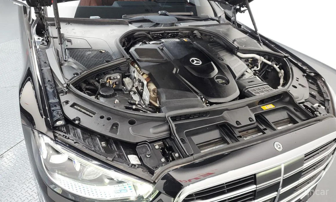 Фото 6 - Mercedes-Benz S-Class