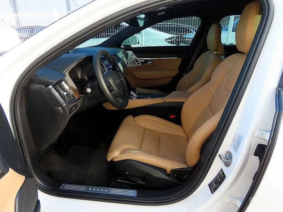 Фото 5 - Volvo S90