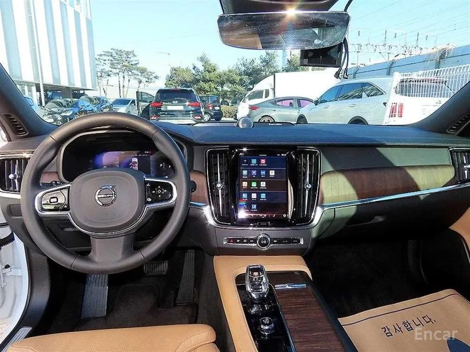 Фото 7 - Volvo S90