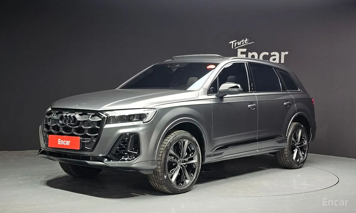 Фото 1 - Audi Q7