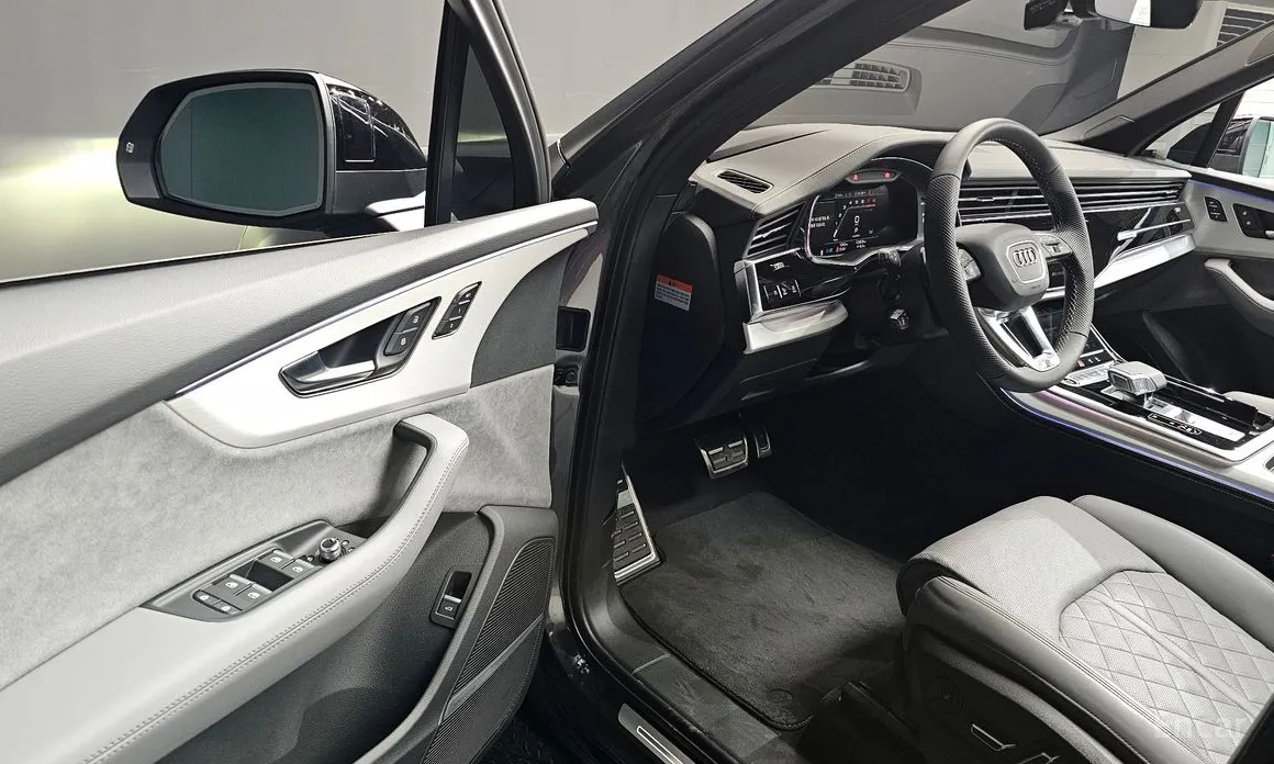 Фото 10 - Audi Q7