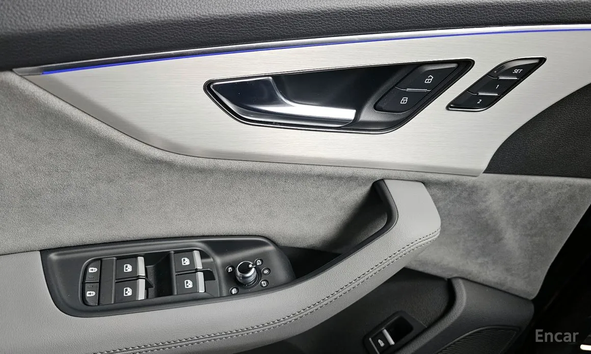 Фото 14 - Audi Q7