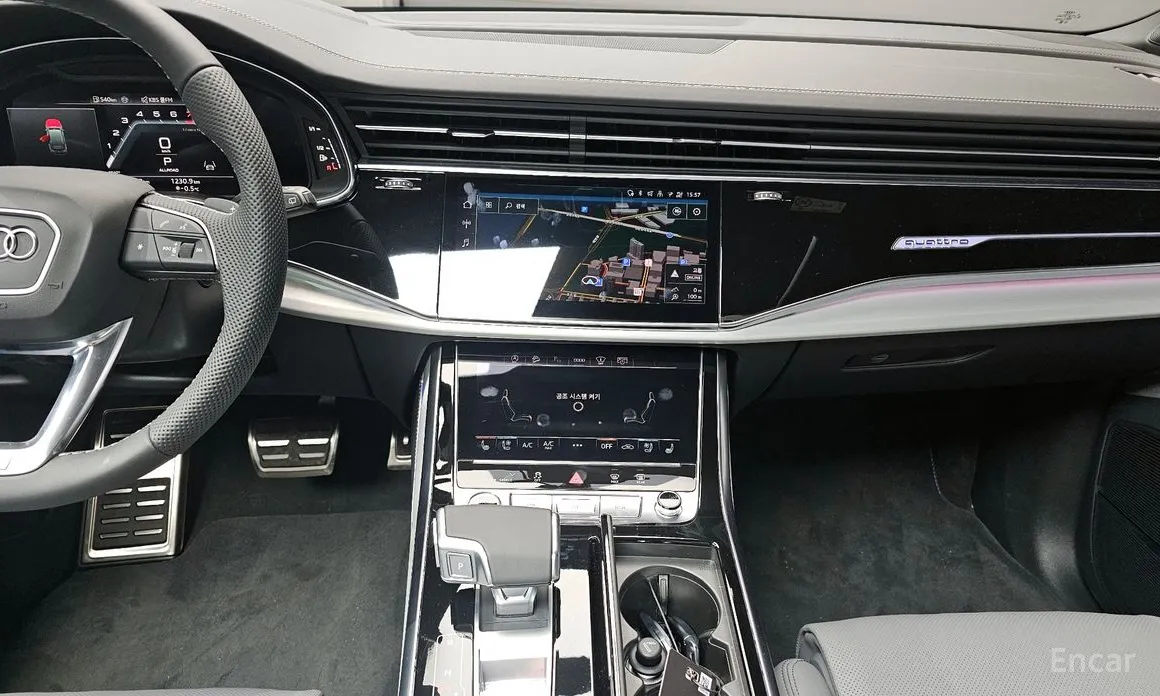 Фото 19 - Audi Q7