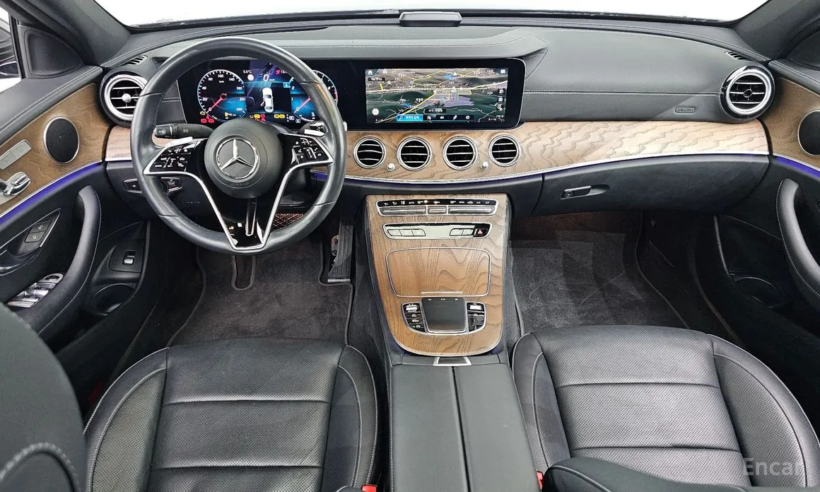 Фото 7 - Mercedes-Benz E-Class