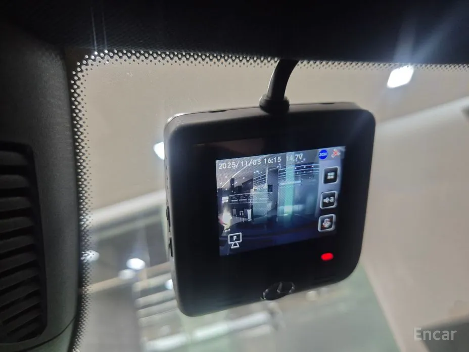 Фото 18 - Mercedes-Benz S-Class