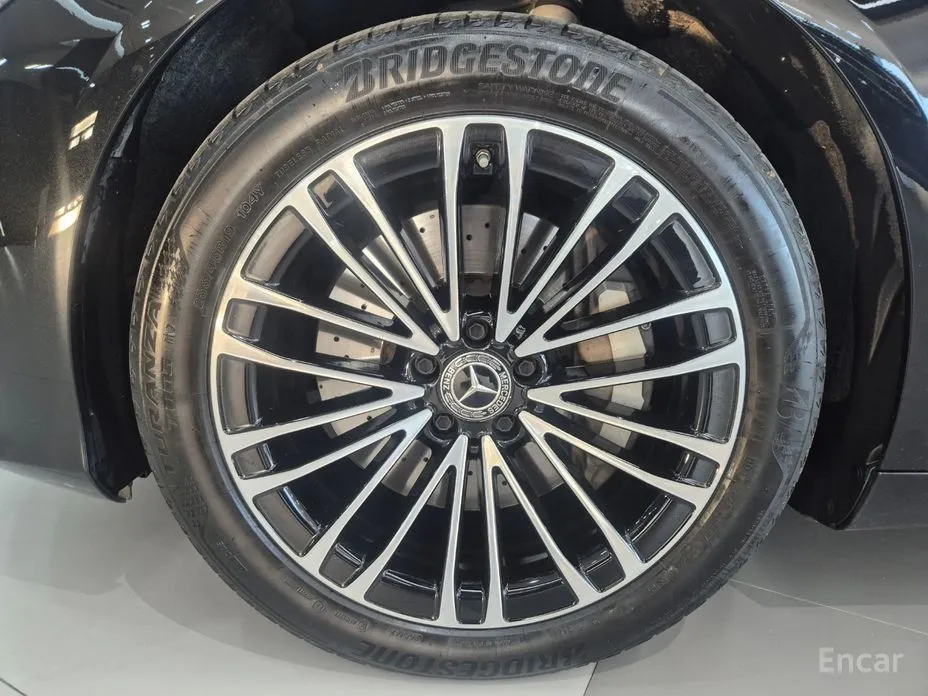 Фото 5 - Mercedes-Benz S-Class