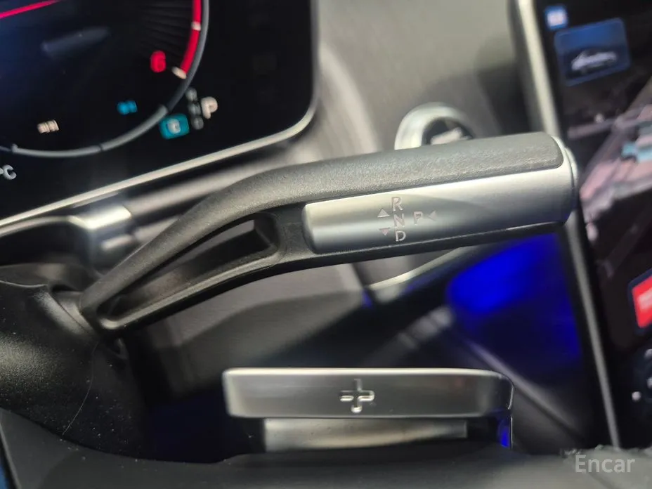 Фото 9 - Mercedes-Benz S-Class