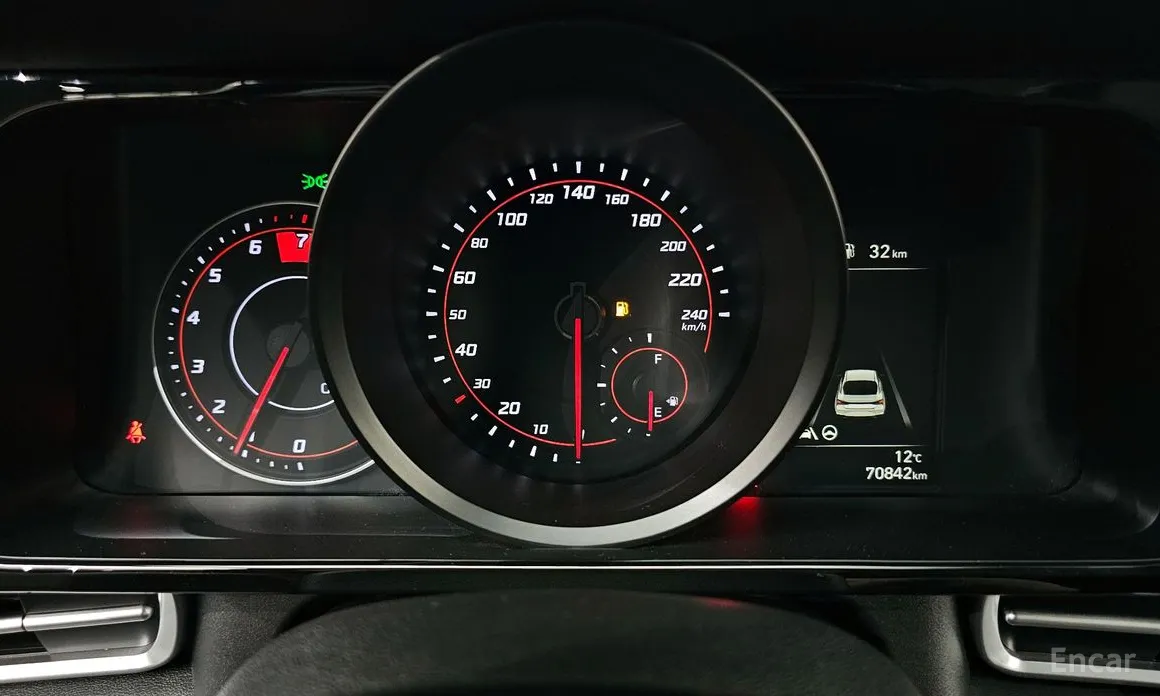 Фото 8 - Hyundai Avante