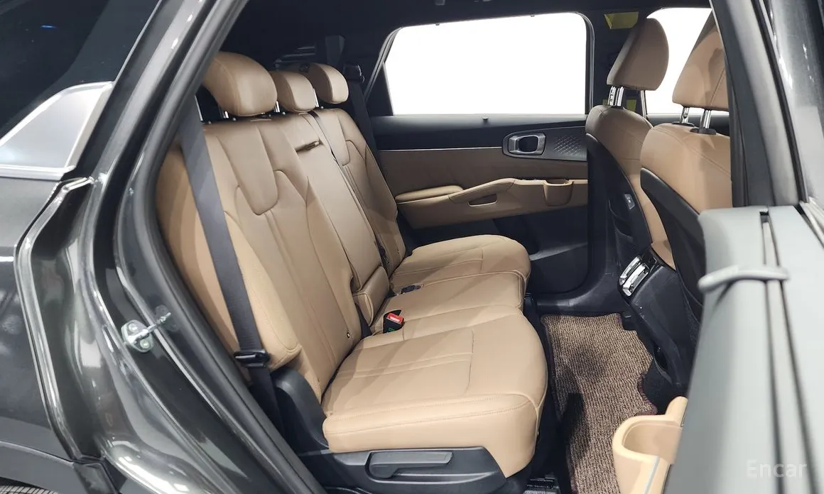 Фото 12 - Kia Sorento