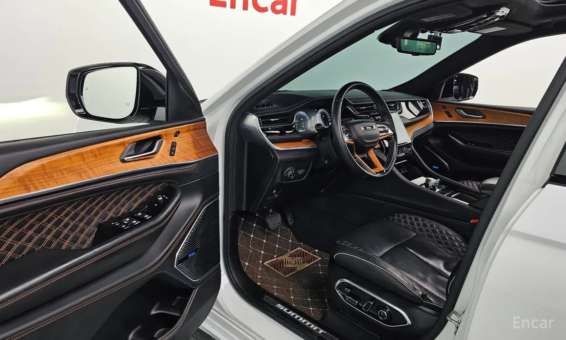 Фото 12 - Jeep Cherokee