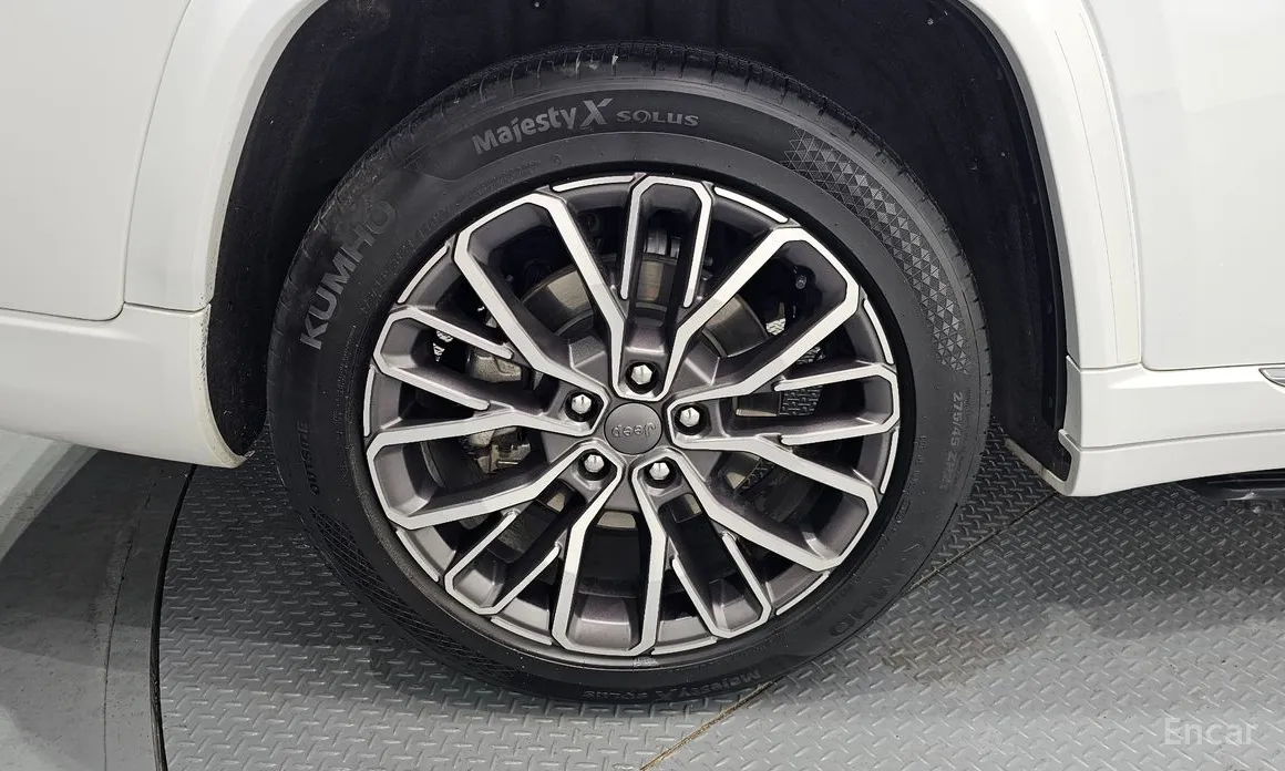 Фото 5 - Jeep Cherokee