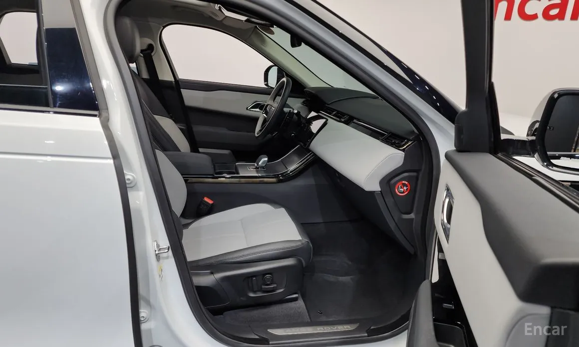 Фото 11 - Land Rover Range Rover Velar