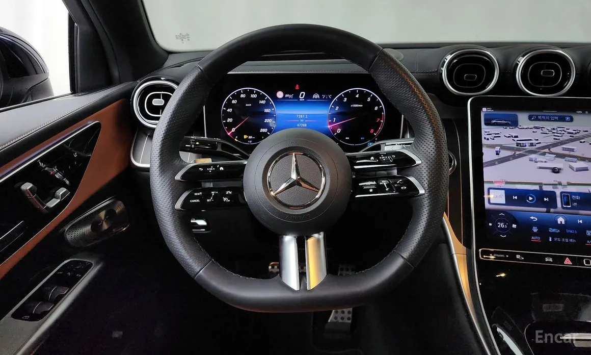 Фото 13 - Mercedes-Benz GLC-Class