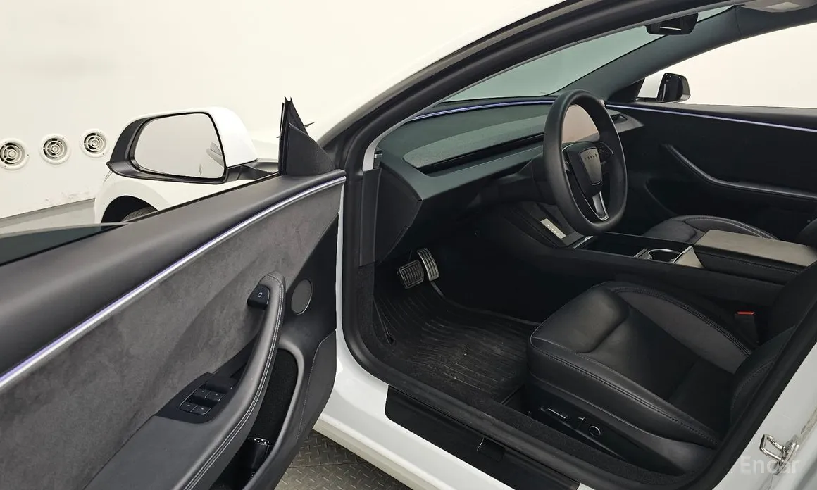 Фото 10 - Tesla Model 3