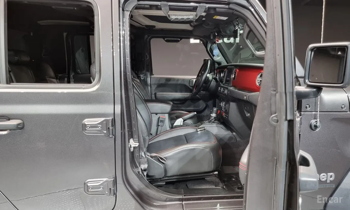 Фото 10 - Jeep Gladiator