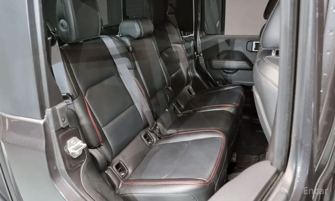 Фото 12 - Jeep Gladiator