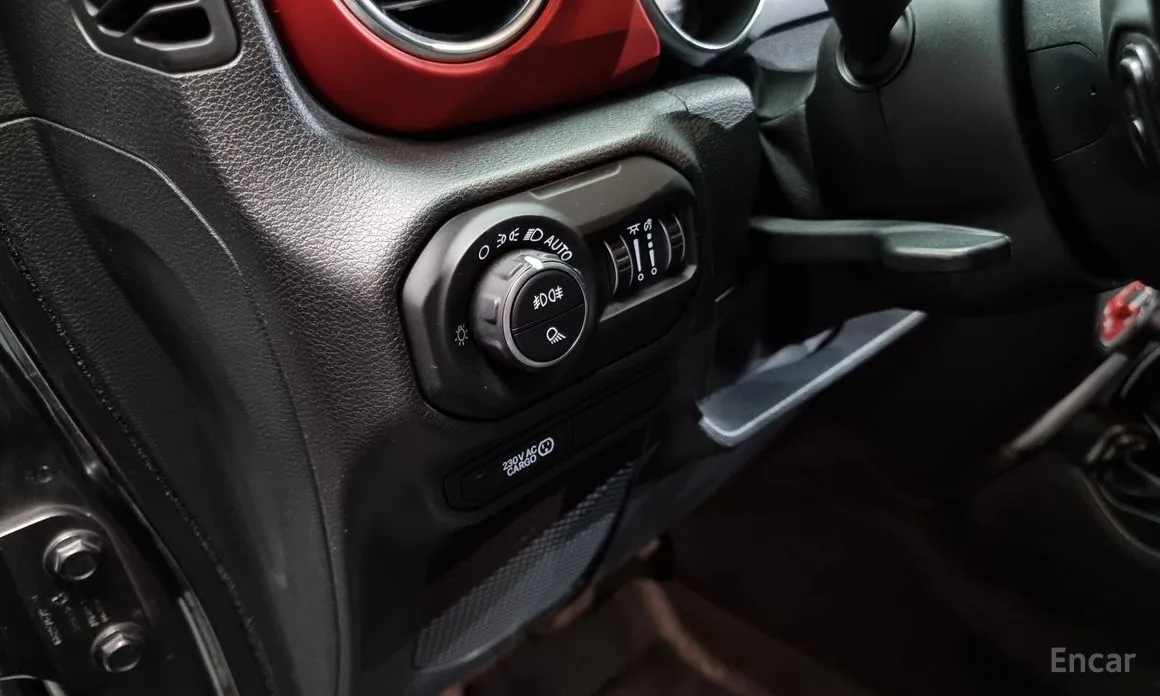 Фото 17 - Jeep Gladiator