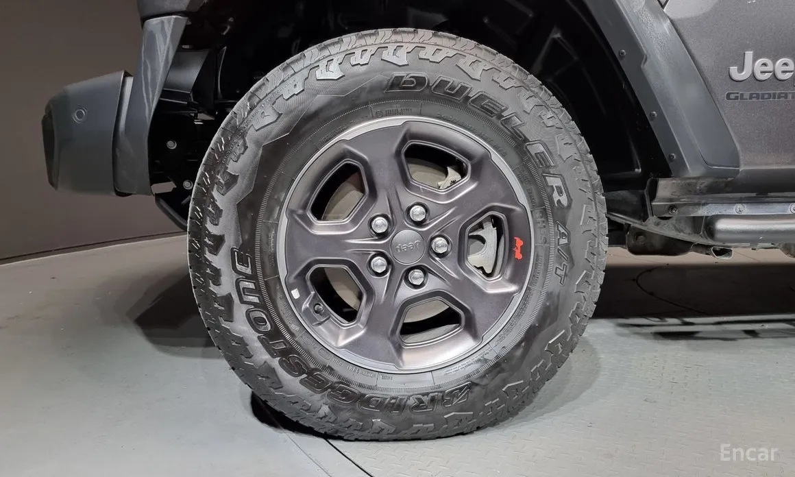 Фото 5 - Jeep Gladiator