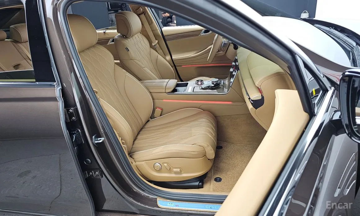 Фото 12 - Genesis G80