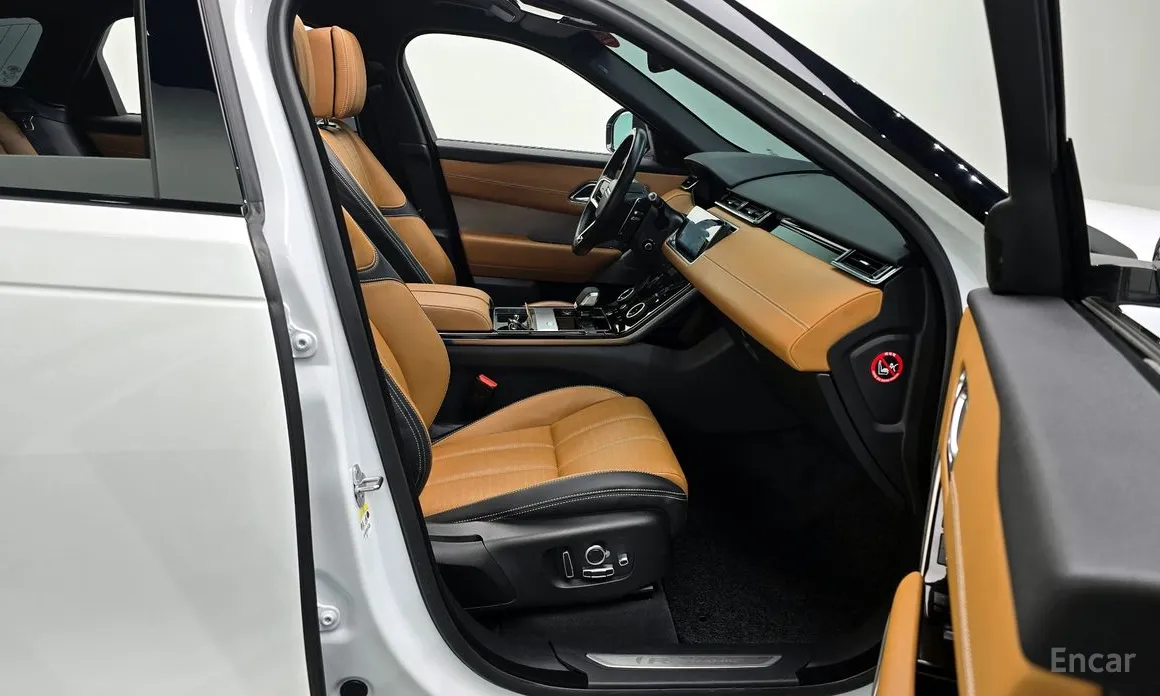 Фото 10 - Land Rover Range Rover Velar