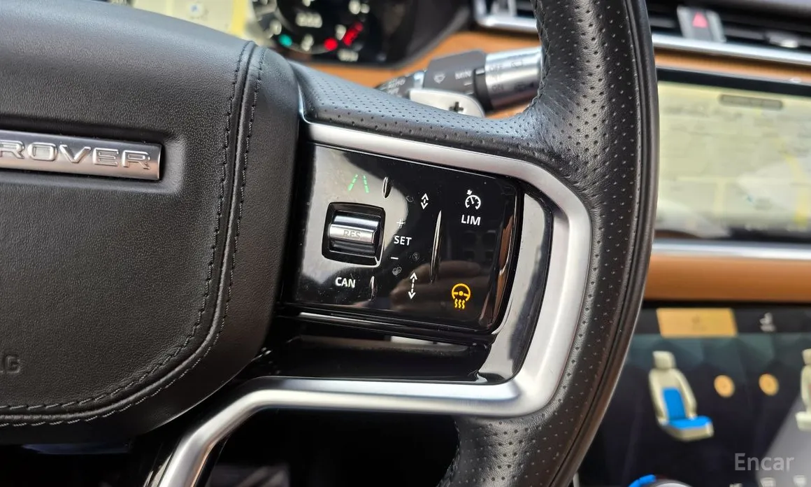 Фото 19 - Land Rover Range Rover Velar