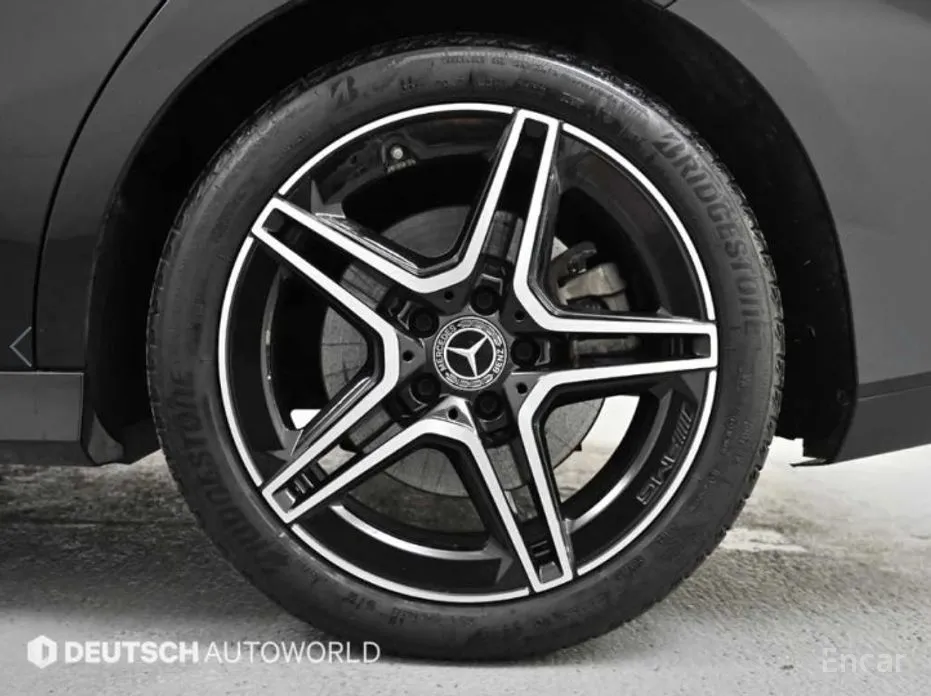 Фото 5 - Mercedes-Benz CLA-Class