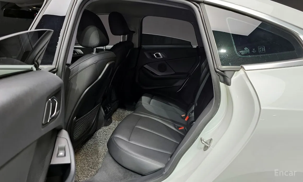 Фото 12 - BMW 2 Series