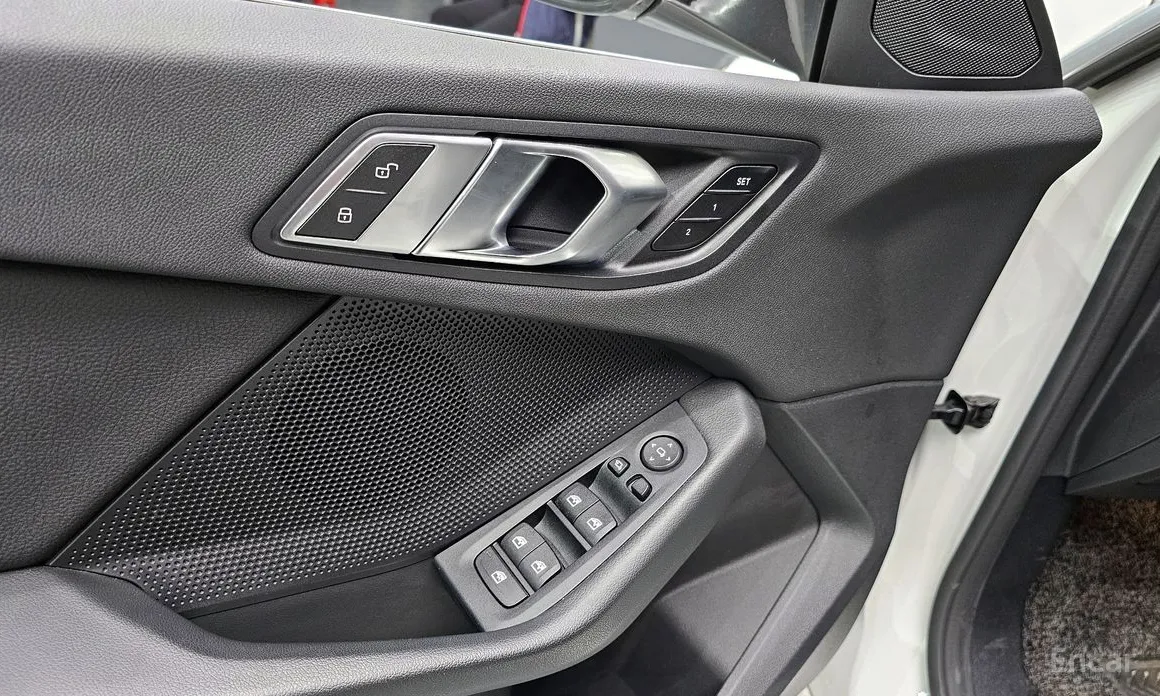 Фото 18 - BMW 2 Series