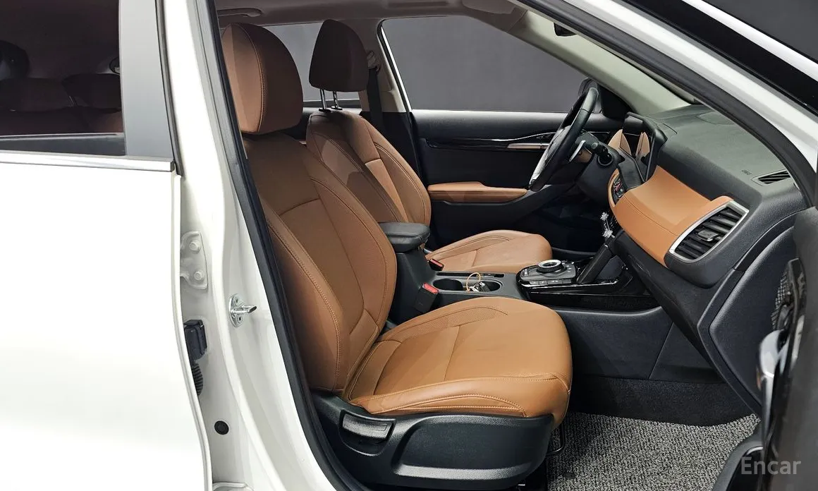 Фото 10 - Kia Seltos