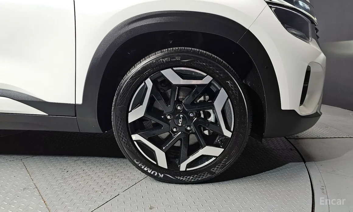 Фото 5 - Kia Seltos