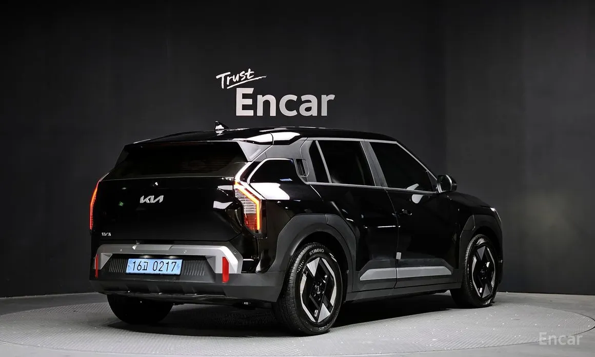 Фото 2 - Kia EV3