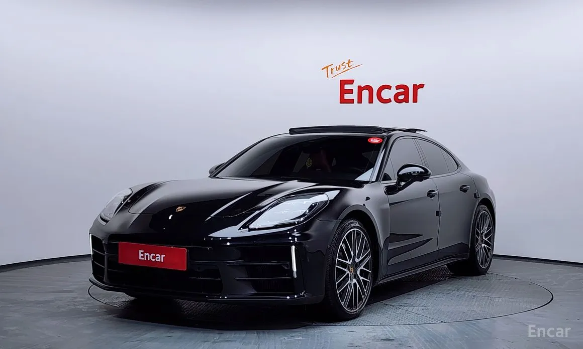 Фото 1 - Porsche Panamera