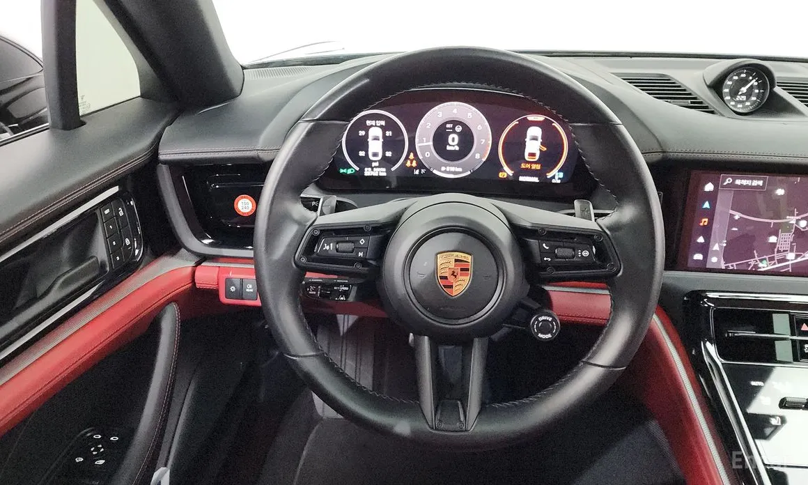 Фото 13 - Porsche Panamera