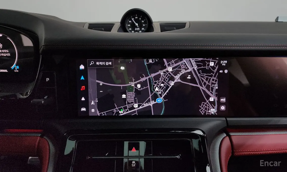 Фото 14 - Porsche Panamera