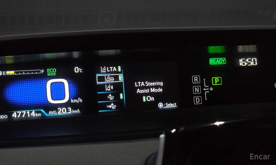 Фото 17 - Toyota Prius