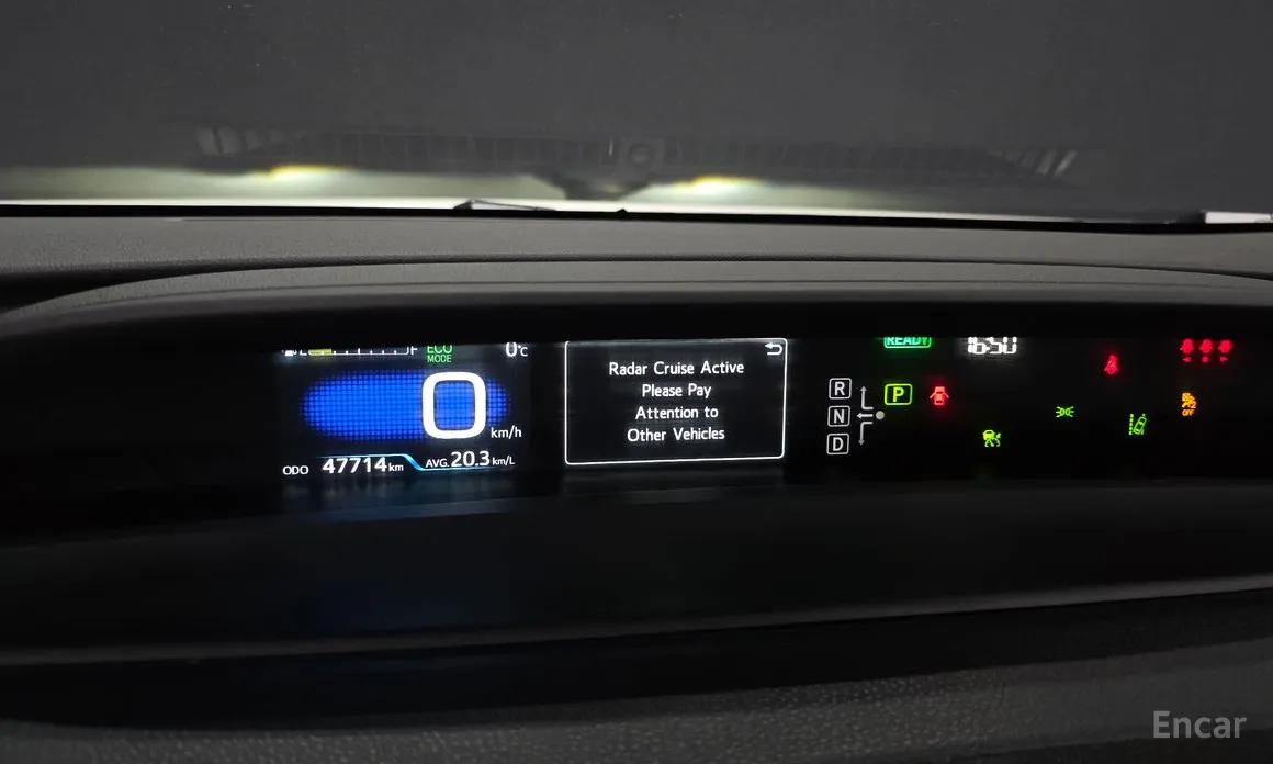 Фото 8 - Toyota Prius