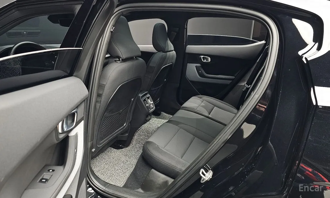 Фото 11 - Polestar 2