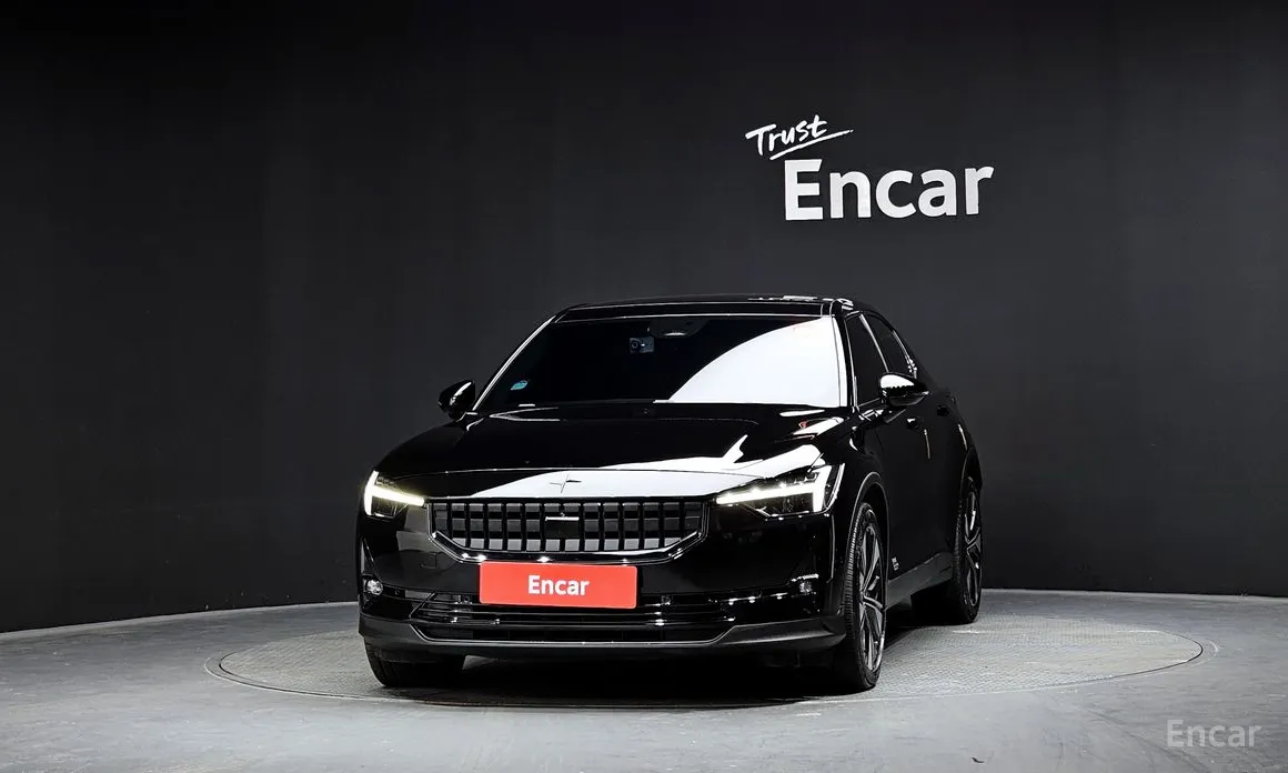 Фото 3 - Polestar 2