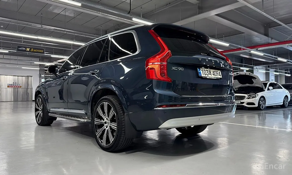 Фото 6 - Volvo XC90