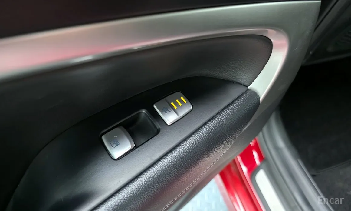 Фото 20 - Genesis G70