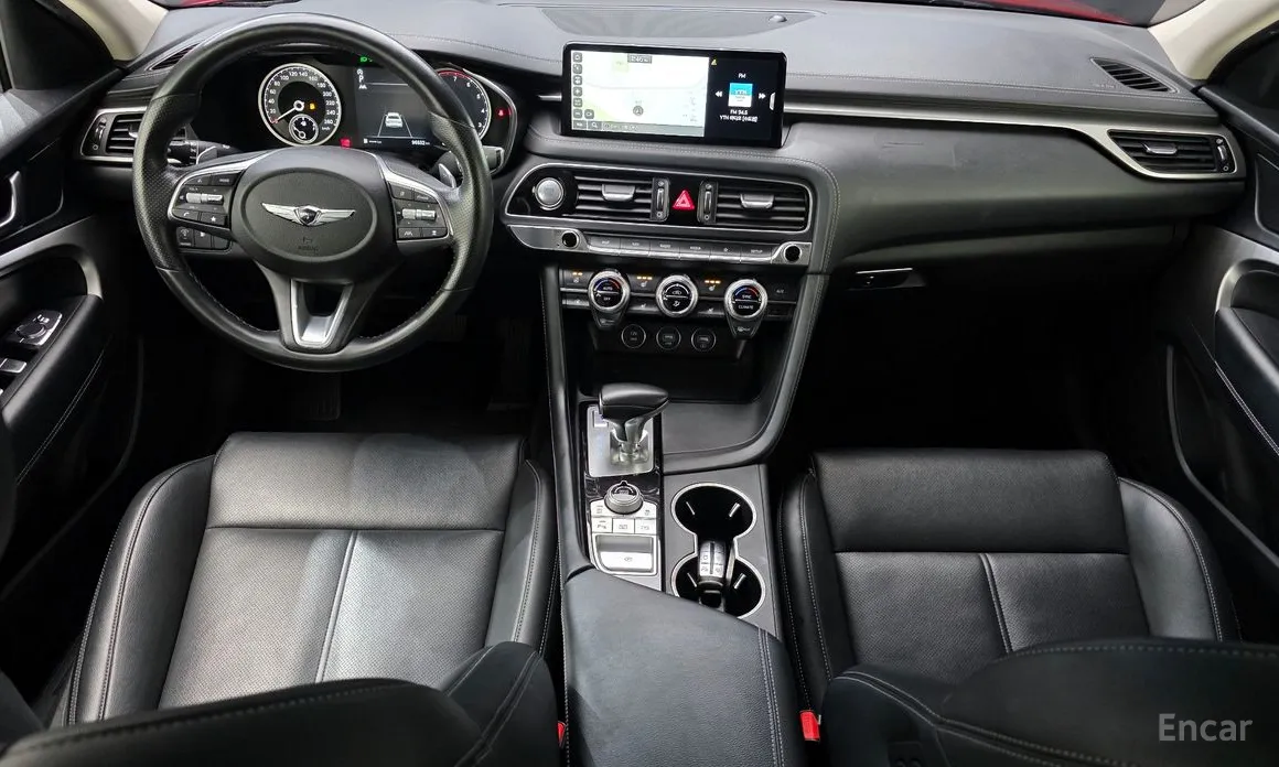 Фото 7 - Genesis G70