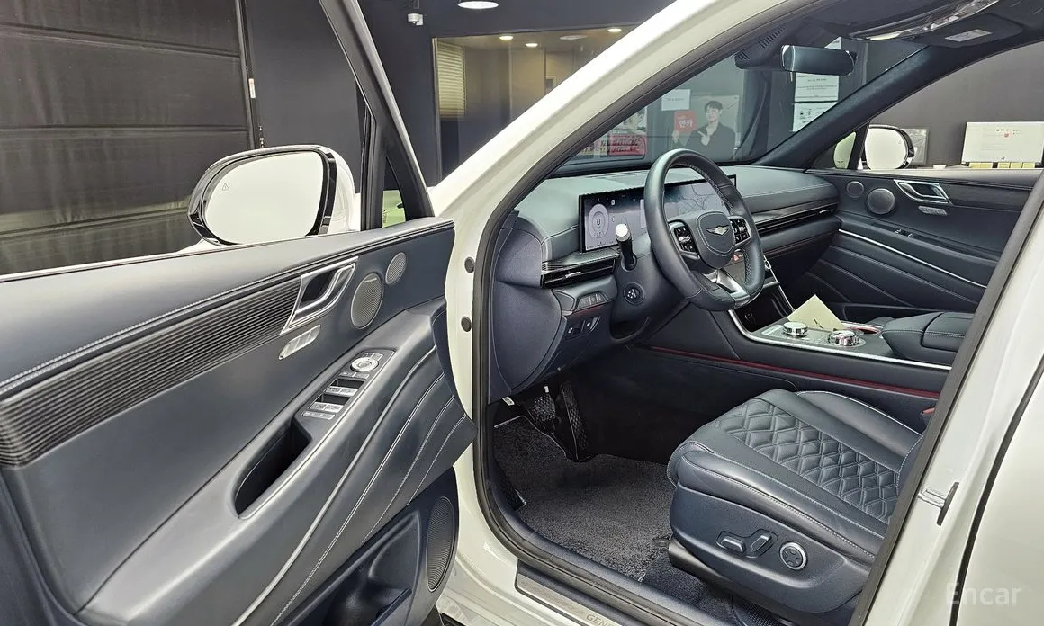 Фото 11 - Genesis GV80