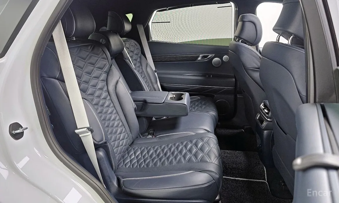 Фото 12 - Genesis GV80