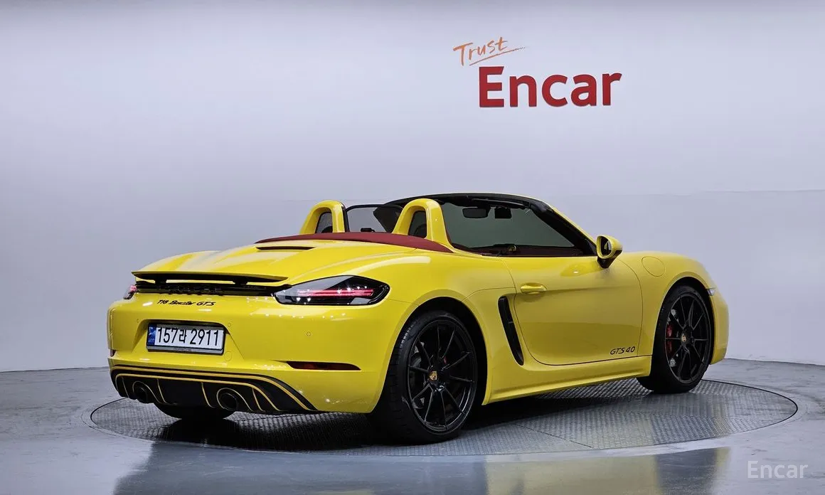 Фото 2 - Porsche 718